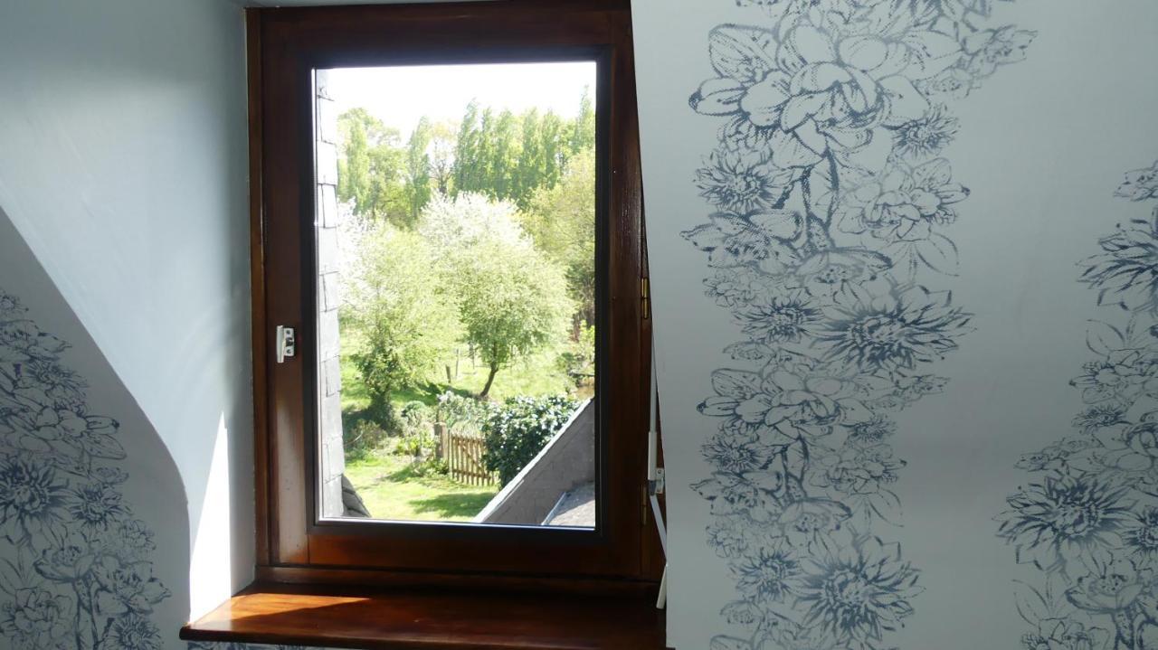Auberge De La Chesnaie 普勒迪安 外观 照片
